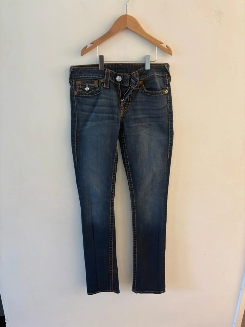 True Religion Dark Wash Women’s Jeans - Classic Slim Straight Fit, 27 w, 32 l - Picture 2 of 6